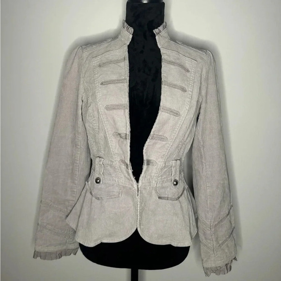 NWOT White house black market Grey Utility
Blazer Jacket size 4 - Picture 2 of 16